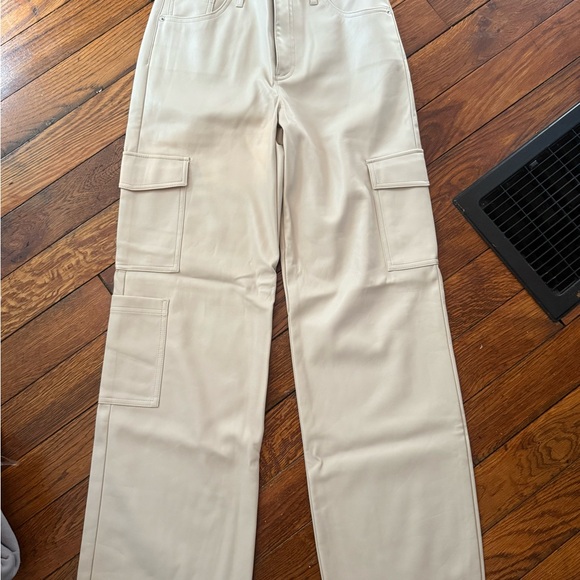Express High Waisted Faux Leather Wide Leg Cargo Pants - Super soft - 4 - Picture 2 of 5
